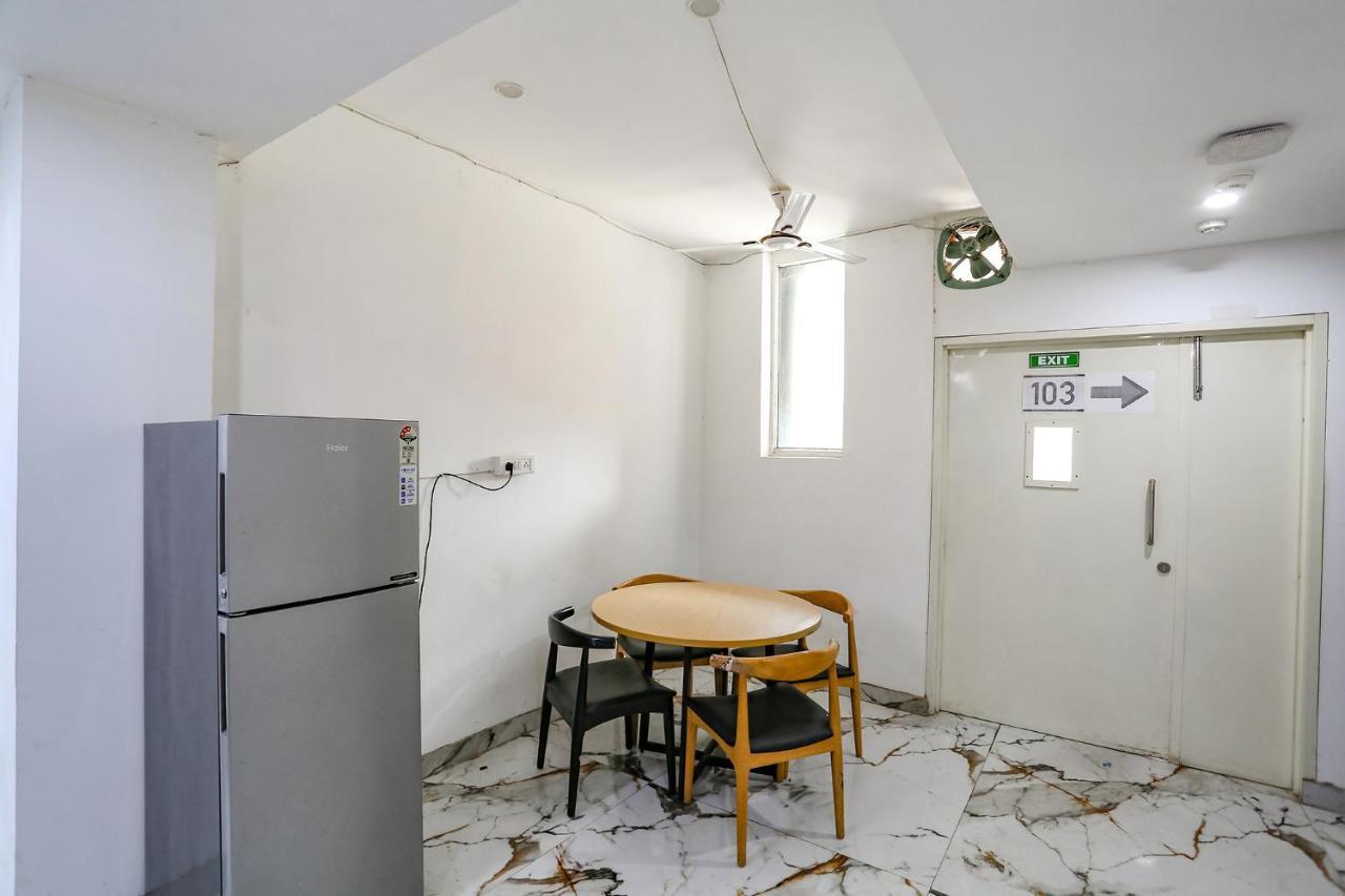 Fabhotel Vat - Meera Bagh Dillí Exteriér fotografie